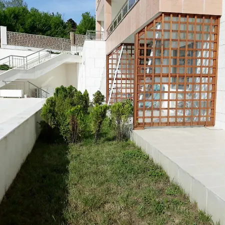 Studio Kiwi Gardens *